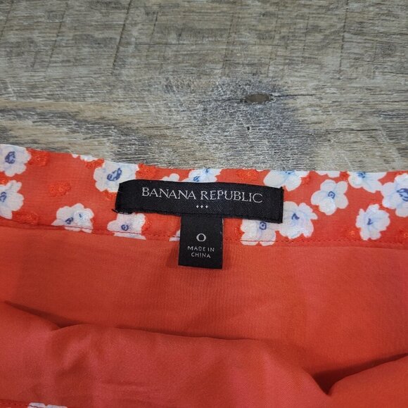 BANANA REPUBLIC | Clip Dot Pleated Fit-and-Flare Floral Skirt | Sz. 0 - Picture 4 of 6